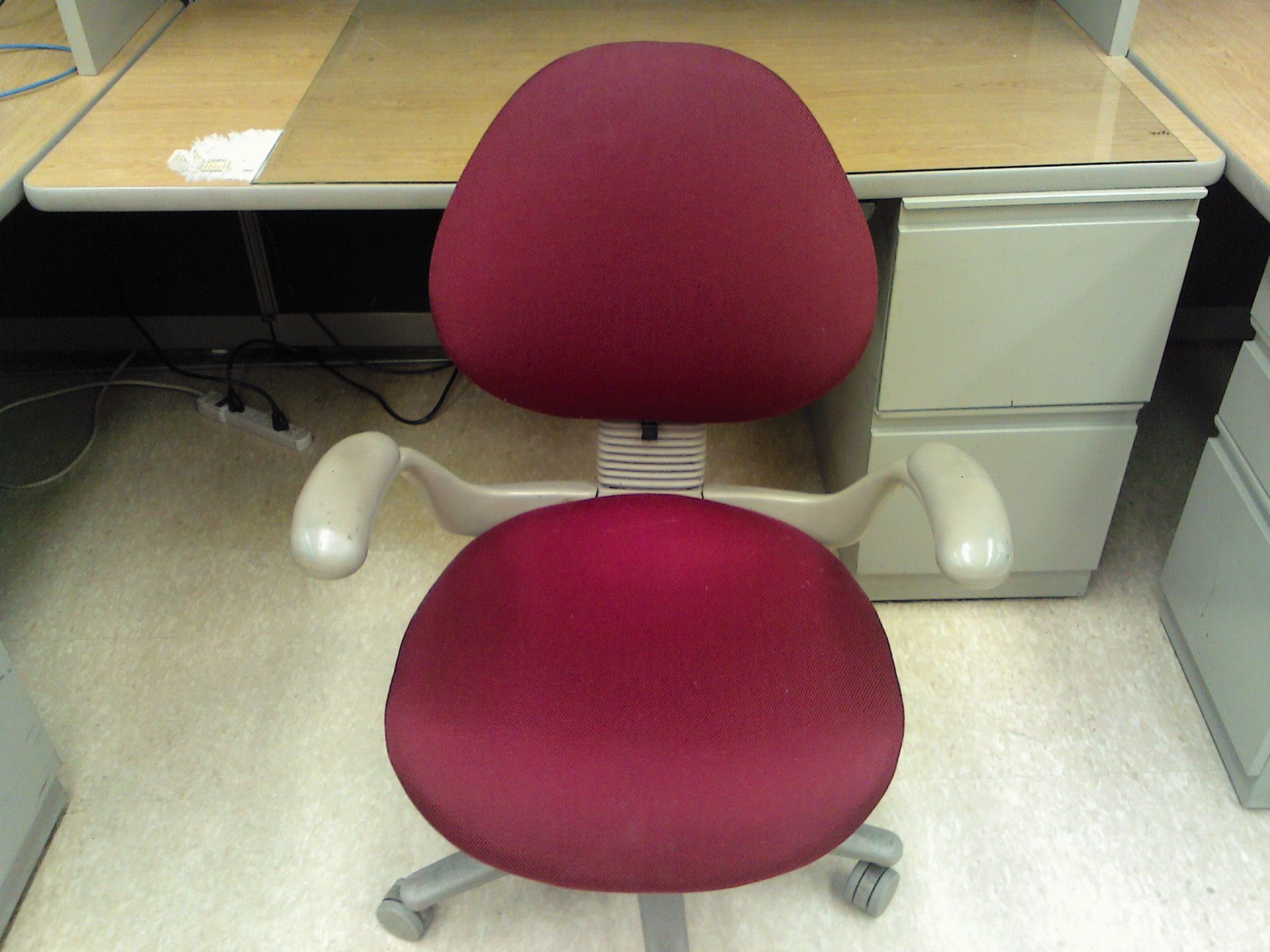 red computer chair image