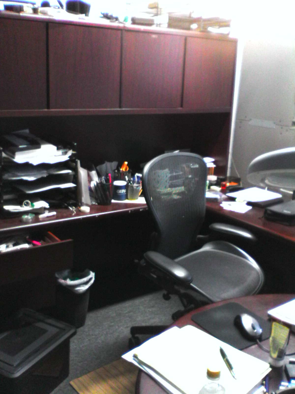 desk image 1