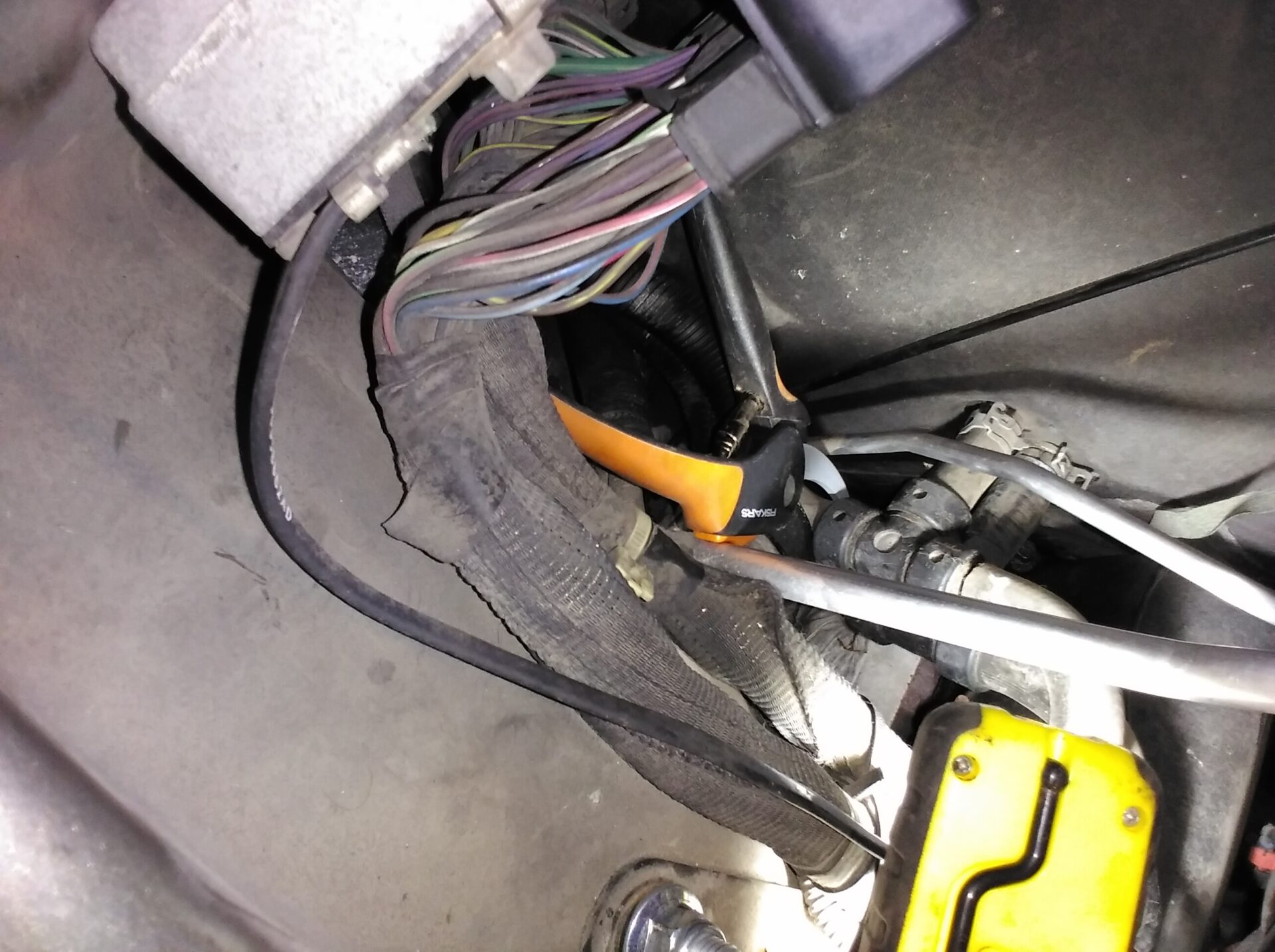 Jeep Commander Heater Hose Repair